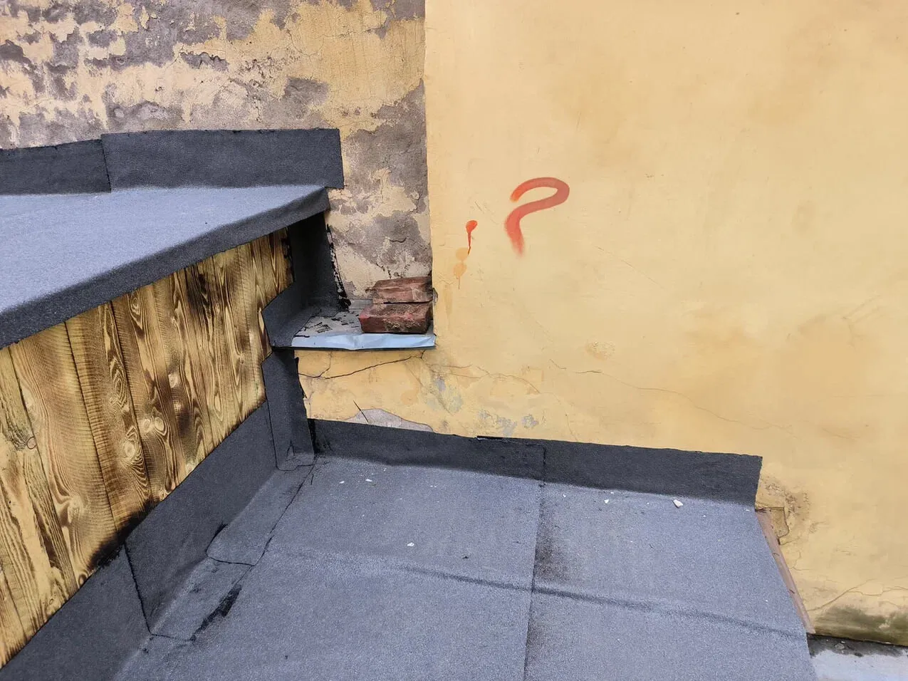 Готовая кровля гаража с вентиляцией после капитального ремонта на Фурштатской